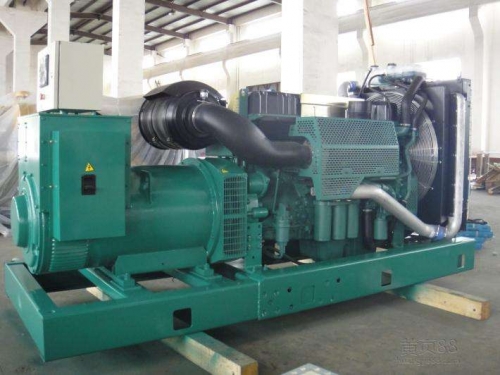 钟山便携静音：租赁无声发电机组，便携式解决能源需求